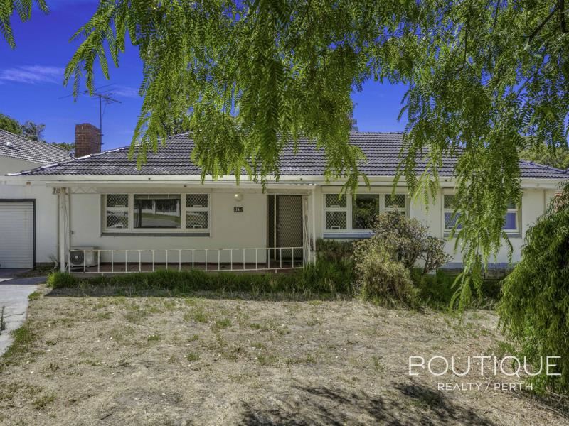 16 Kinross Crescent, Floreat