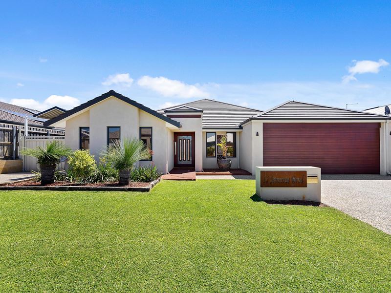 15 Jennerae Bend, Halls Head
