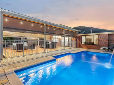 10 Sholto Crescent, Canning Vale WA 6155