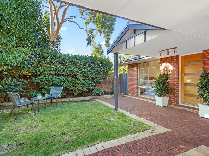 17 Davies Road, Claremont