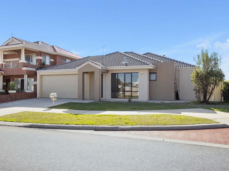 1/24 Matta Way, Pearsall
