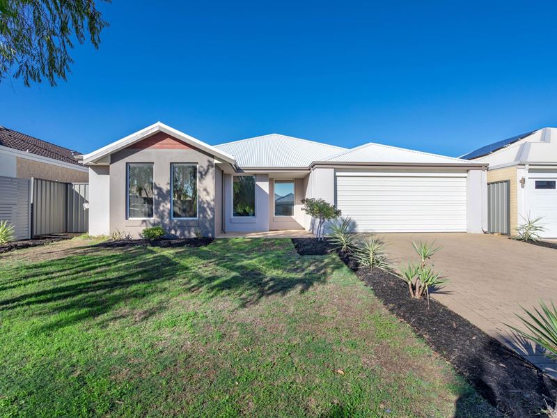 11 Viewed Green, Byford