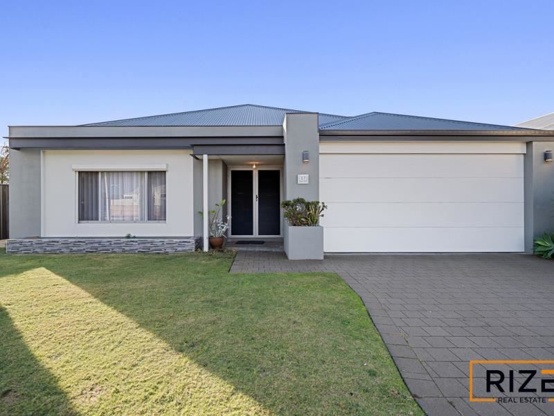 17 Mayali Bend, Banksia Grove