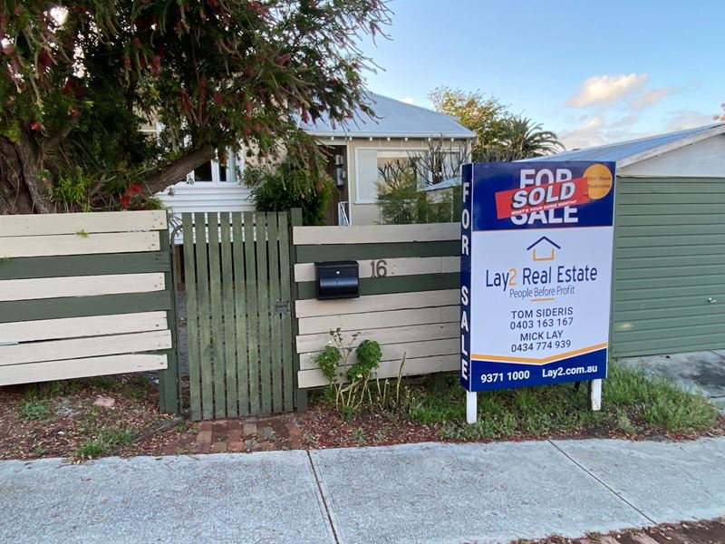 16 Coombe Street, Bayswater