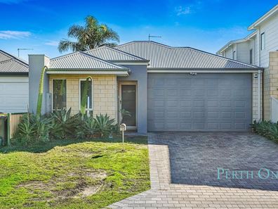 13B Lyrebird Way, Thornlie WA 6108