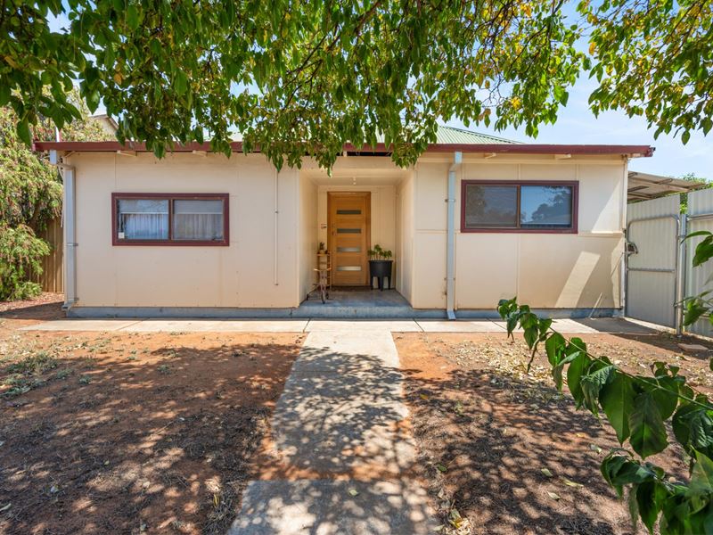 36 Rhodes Street, South Kalgoorlie WA 6430