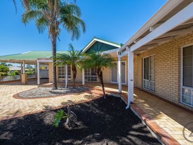 6 Templetonia Promenade, Halls Head WA 6210