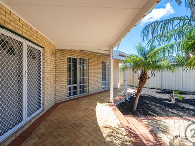 6 Templetonia Promenade, Halls Head WA 6210
