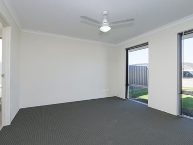 4 Primrose Loop, Byford WA 6122