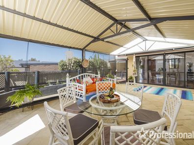 14 Bower Grove, Two Rocks WA 6037