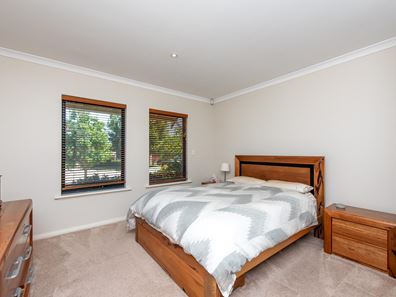 71 Elyard Crescent, Stirling WA 6021