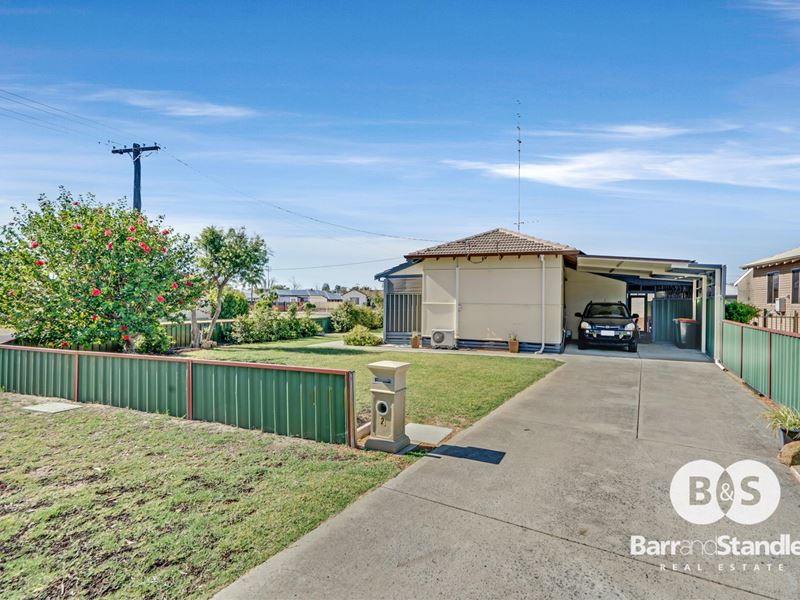 2 Woonnar Street, Carey Park WA 6230