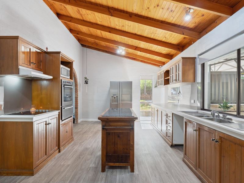 3 Denholme Place, Stoneville