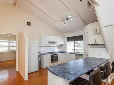 184 Mclarty Road, Halls Head WA 6210