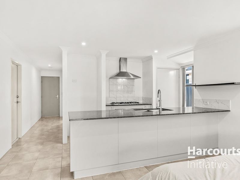 24 Coomberdale Road, Midvale