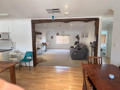 12 Dunn Street, Salmon Gums WA 6445