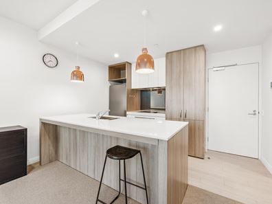 601/8 Tassels Place, Innaloo WA 6018
