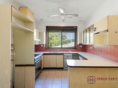 12 Barwell Road, Medina WA 6167
