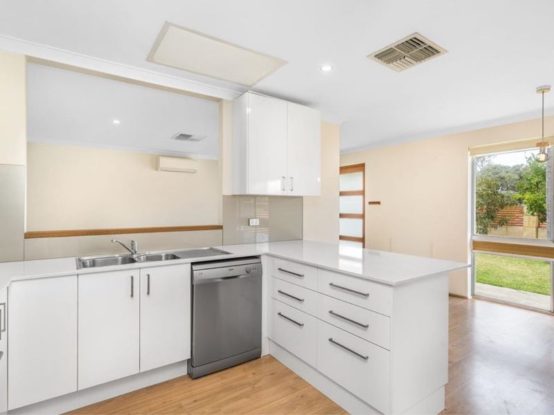 20 Barclay Avenue, Padbury WA 6025