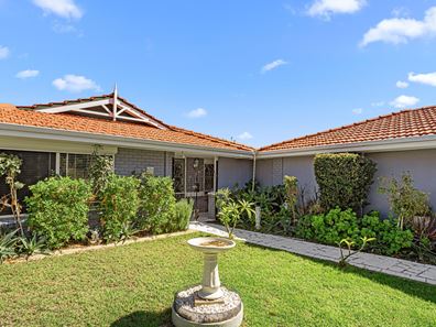 9 Devonian Gardens, Bibra Lake WA 6163