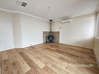 2/57 Throssell Street, Collie WA 6225