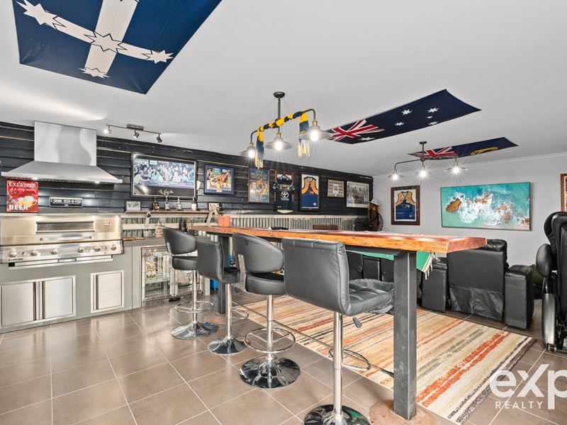 2 Carey Street, Bridgetown WA 6255