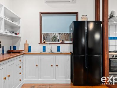 2 Carey Street, Bridgetown WA 6255