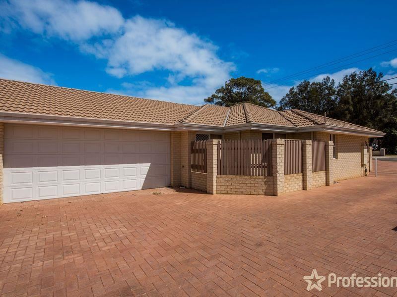 2/376 Chapman Road, Bluff Point WA 6530
