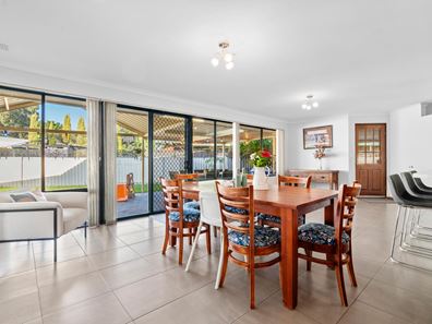 17 Wyton Place, Gosnells WA 6110