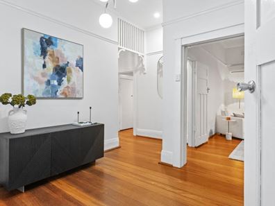 4 Megalong Street, Nedlands WA 6009