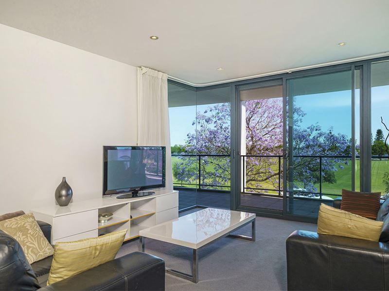 4/98 Terrace Road, East Perth