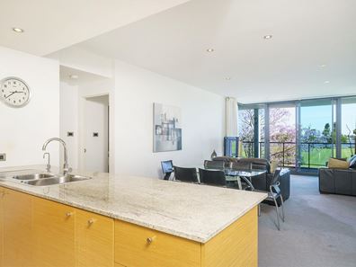 4/98 Terrace Road, East Perth WA 6004