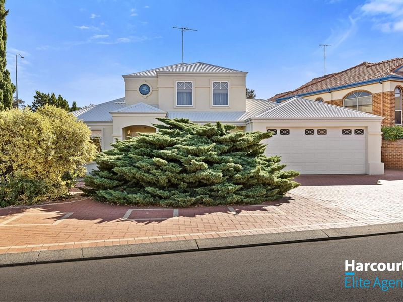 11 Rialto Place, Halls Head WA 6210