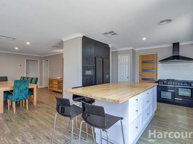 17 Bainbridge Mews, Currambine WA 6028