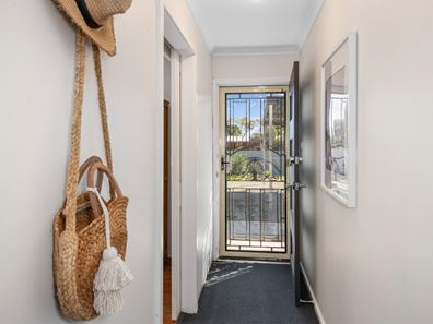 5 Premier Street, Hannans WA 6430