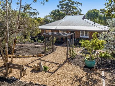 14 Maud Street, York WA 6302