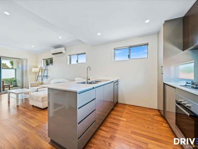 8/18 Sixth Avenue, Maylands WA 6051