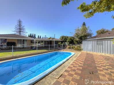 12 Norfolk Street, Forrestfield WA 6058