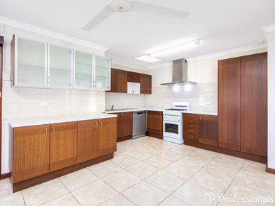 12 Norfolk Street, Forrestfield WA 6058