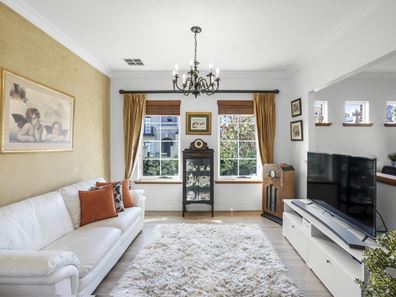 2 Gloriana Way, Dianella WA 6059