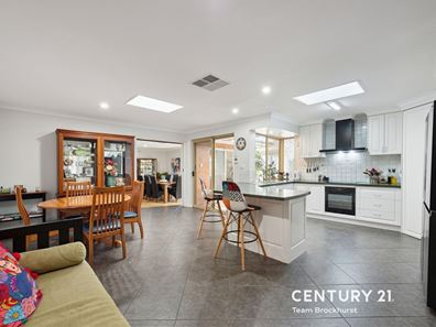 14 Poplar Place, Thornlie WA 6108