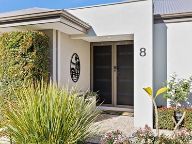 8 ESPERANCE AVENUE, Dawesville WA 6211