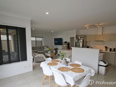 5 Macmillan Boulevard, Canning Vale WA 6155