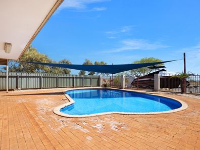 13 Pinderi Crescent, Dampier WA 6713