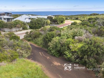 13 Marmaduke Point Drive, Gnarabup WA 6285