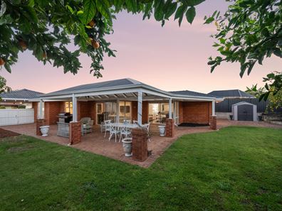 14 Sylvan Crescent, Leeming WA 6149
