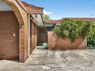 2/232 Hardey Road, Belmont WA 6104
