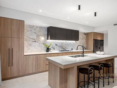 27 Reynolds Road, Applecross WA 6153