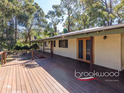 1 Bowen Place, Stoneville WA 6081