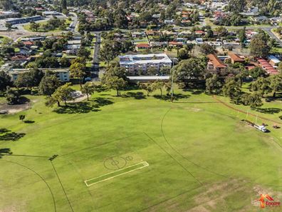 11/4 Canham Way, Orelia WA 6167